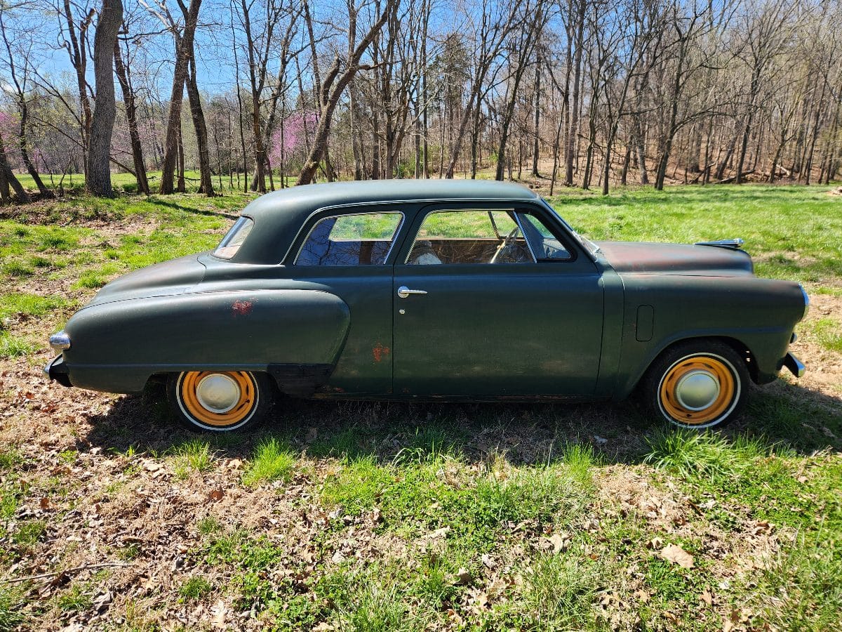 Flat Fee Car and Truck 1948 Studebaker Champion - Image 9