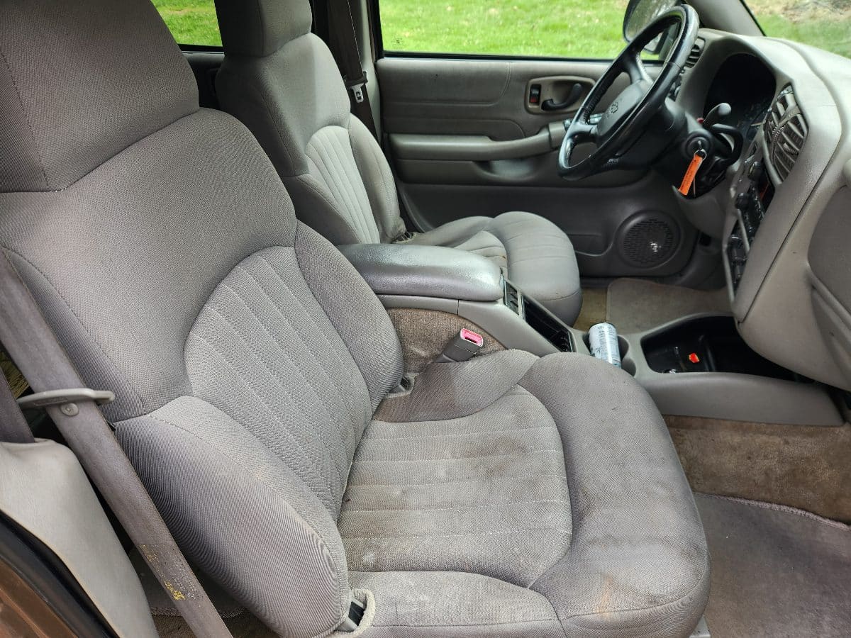 Flat Fee Car and Truck 2004 Chevrolet S10 Blazer - Image 9