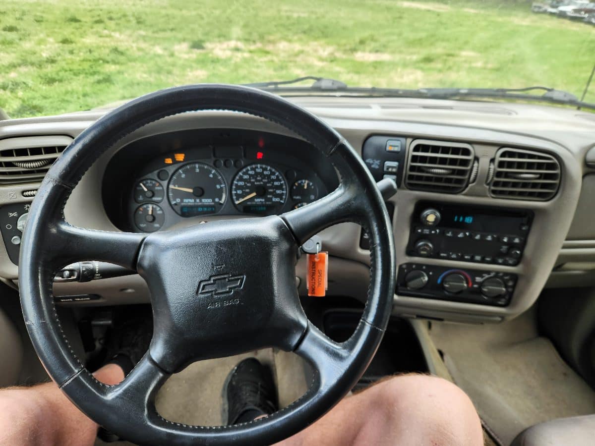 Flat Fee Car and Truck 2004 Chevrolet S10 Blazer - Image 19