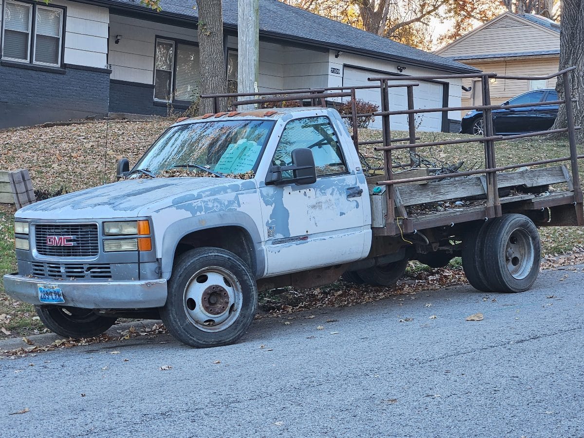 Flat Fee Car and Truck 1998 GMC 3500HD 6.5TD Auto 2x4 - Image 7